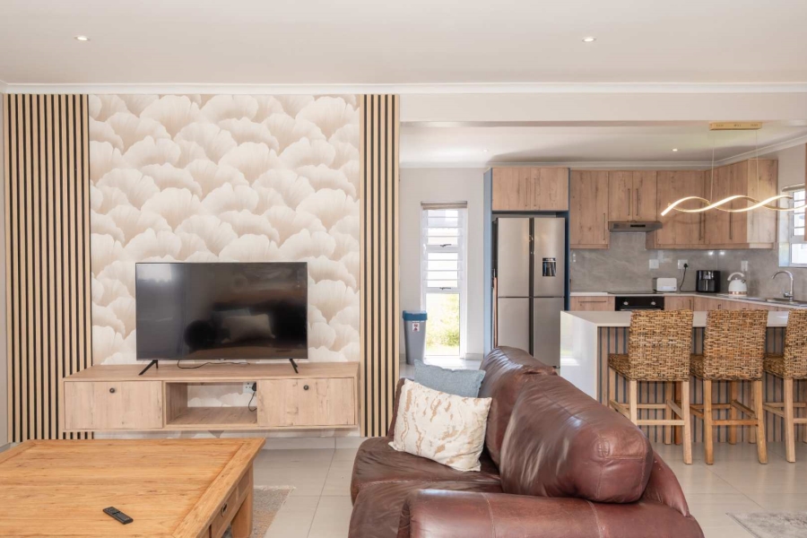 3 Bedroom Property for Sale in Middedorp Western Cape